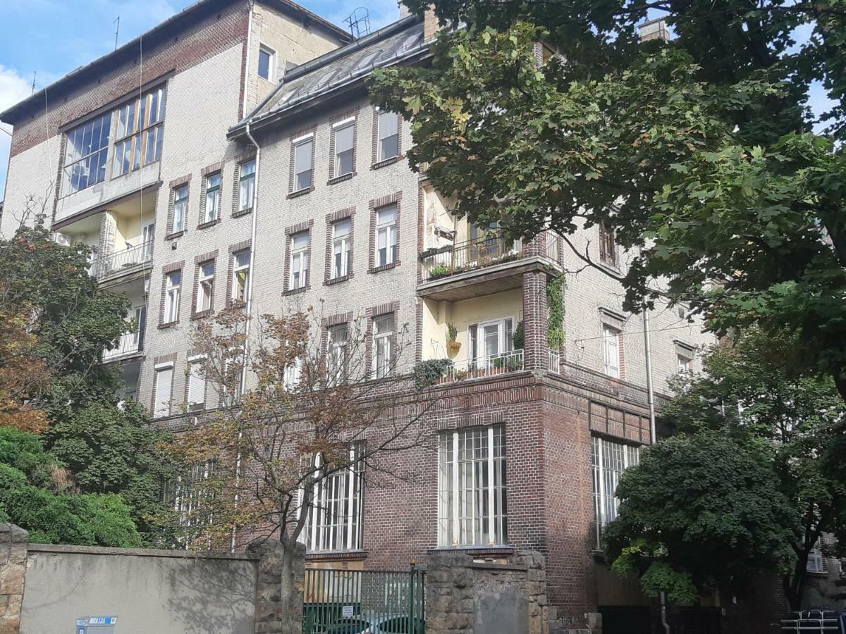 2 Bedroom Apartment Near Heroes Square Budapeszt Zewnętrze zdjęcie