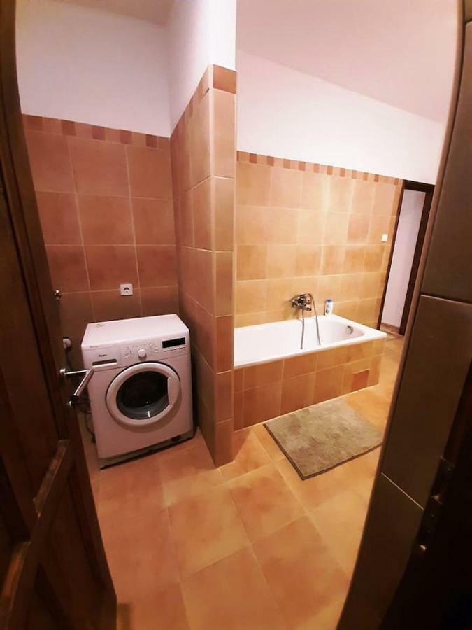 2 Bedroom Apartment Near Heroes Square Budapeszt Zewnętrze zdjęcie